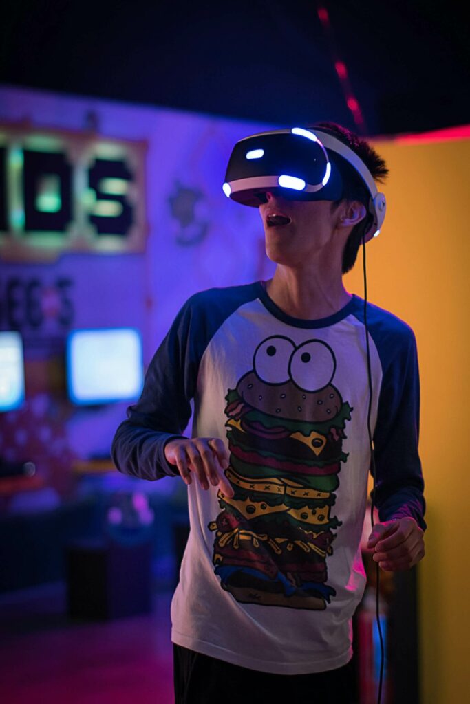 Exploring New Realities: Dive into the virtual world with VR! 1 vr boy scaled 1