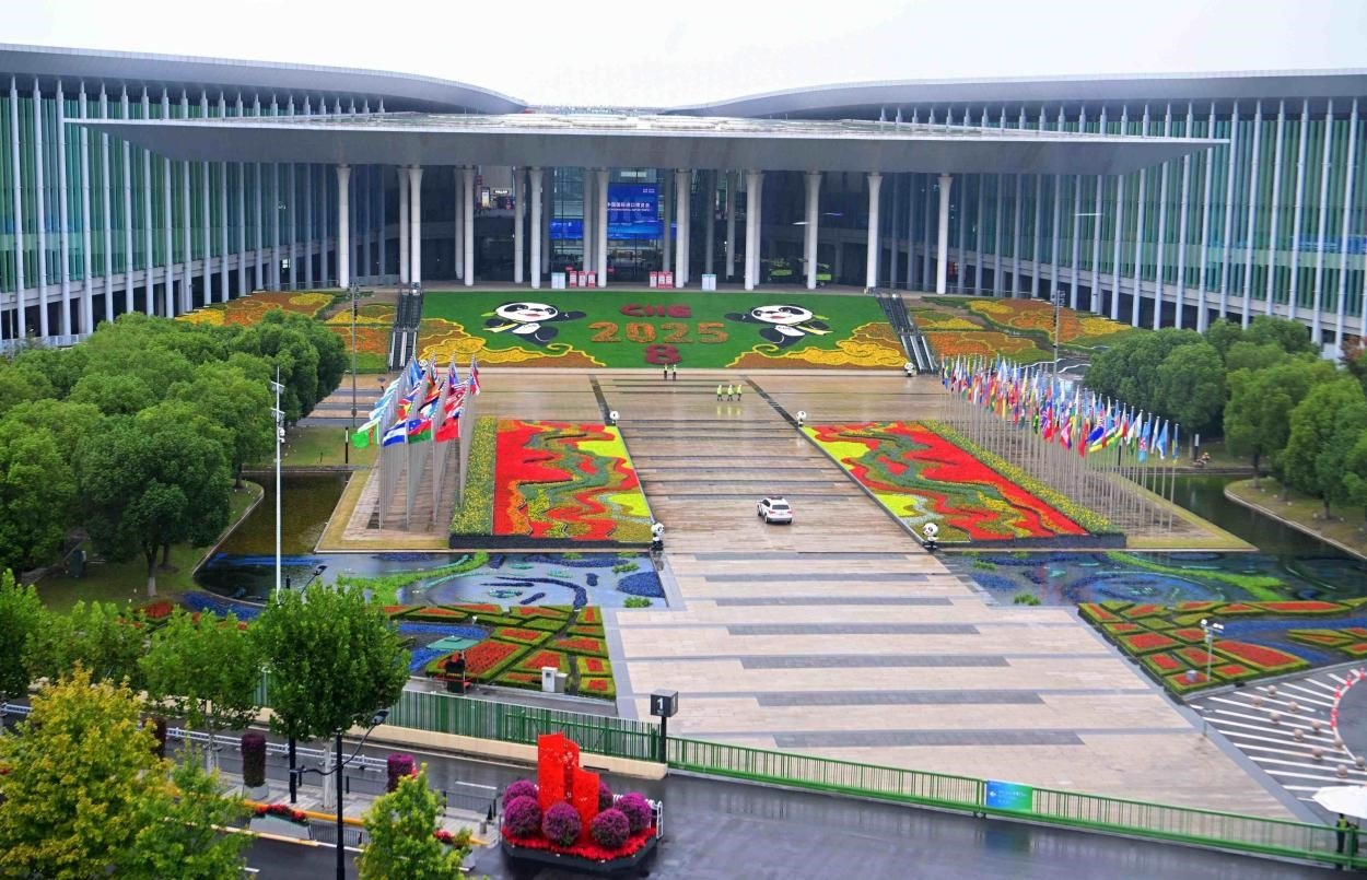 CIIE Story: How Peruvian alpaca goods find their big stage