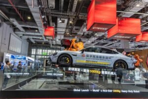 China's robot industry doubles revenue in five years