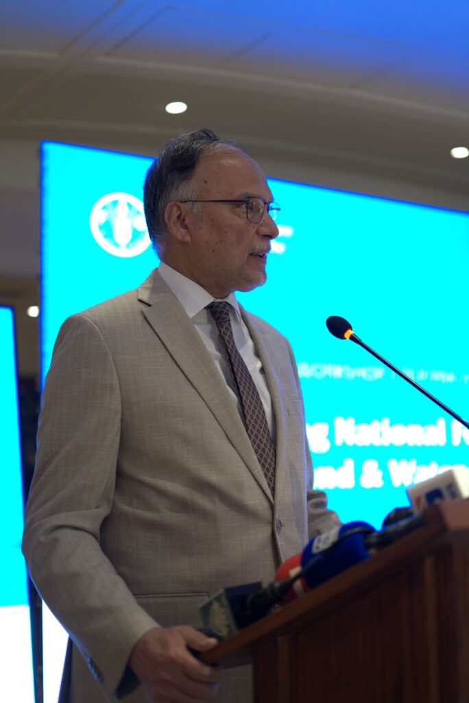 Pakistan launches national initiative to protect agricultural land, strengthen food security